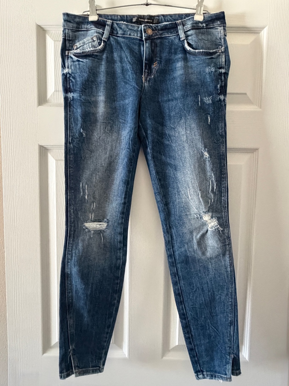 Zara Trafaluc Denimwear Blue Distressed Destroyed Jeans ASO Meghan Markle